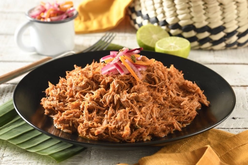 Plato de cochinita pibil