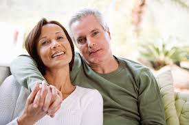 pareja de adultos de 50 años